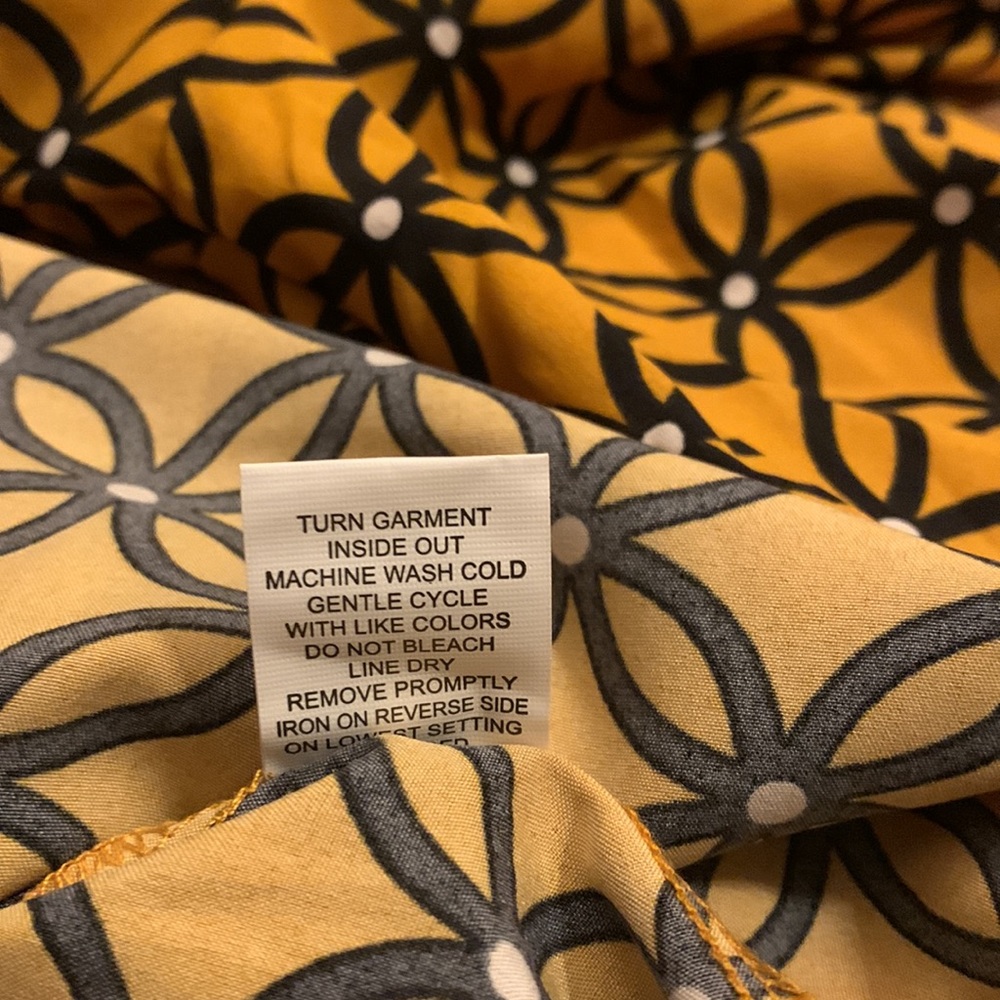 Notations Gold Geometric Print Button Down 3/4 Sleeve Blouse - Picture 6 of 6